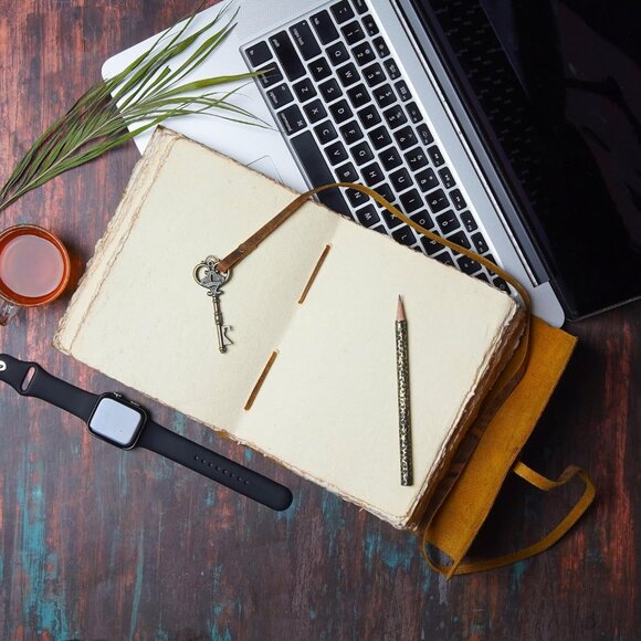 Vintage Leather Journal – 200 Handmade Vintage Deckle Edge Paper – Leather bound - Picture 2 of 8